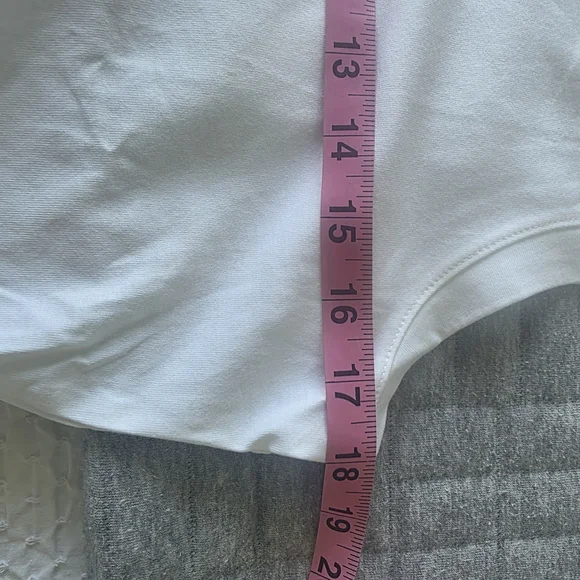 NWT BANANA REPUBLIC White and Tan Sleeveless Tops Two For 25 - Picture 4 of 4